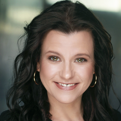 Nina Hömmen, traumasensible Single- und Beziehungscoach